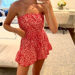 Princess Polly Vinca Red/White Strapless Playsuit (size 4)